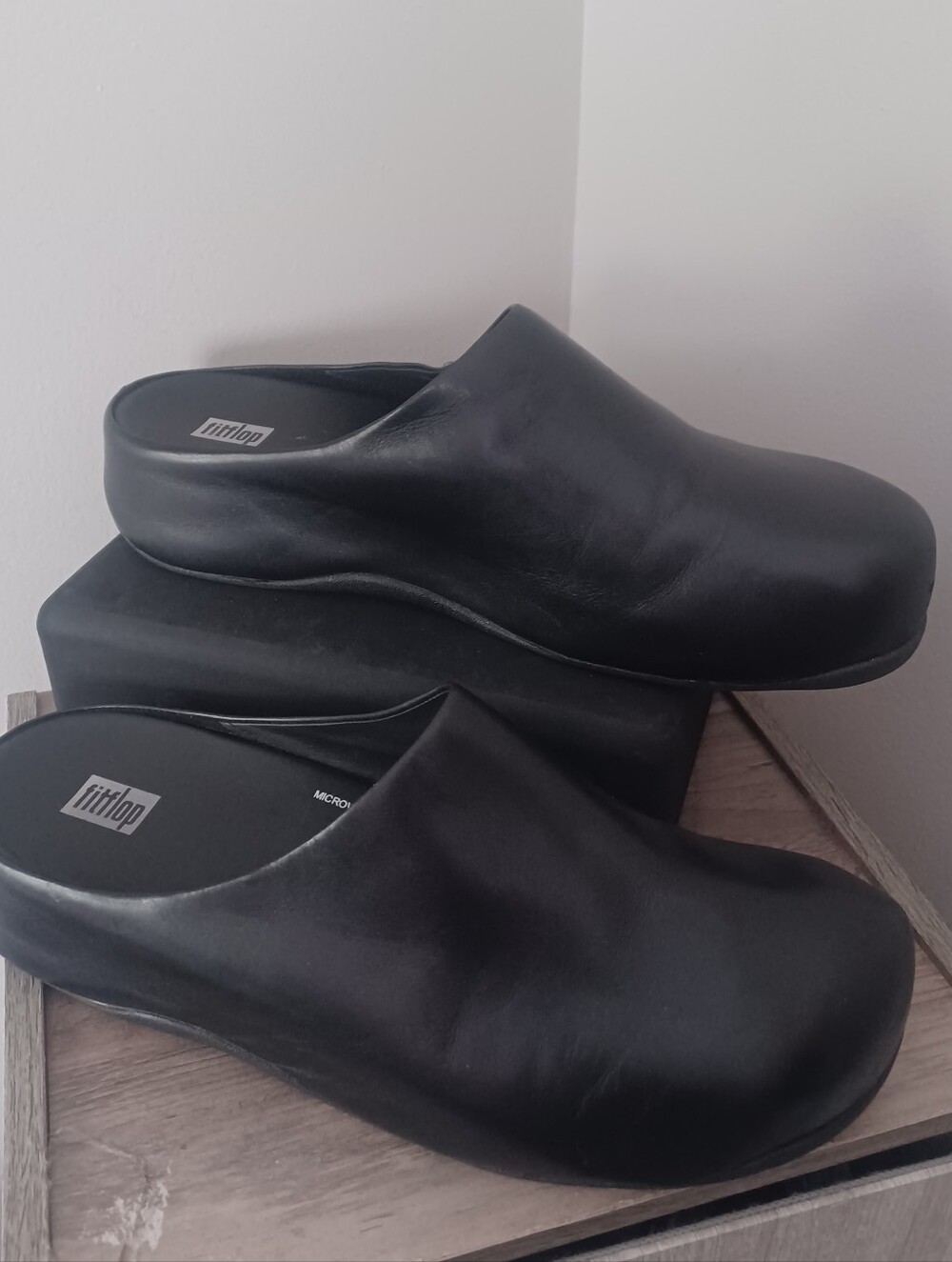 Fitflop Black Slip-On Clog Sz 11 Shuv